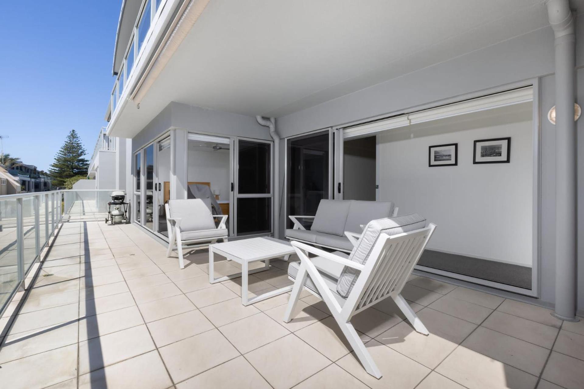 Sunny And Spacious - Moments From The Beach And Downtown Mount Maunganui Exterior foto
