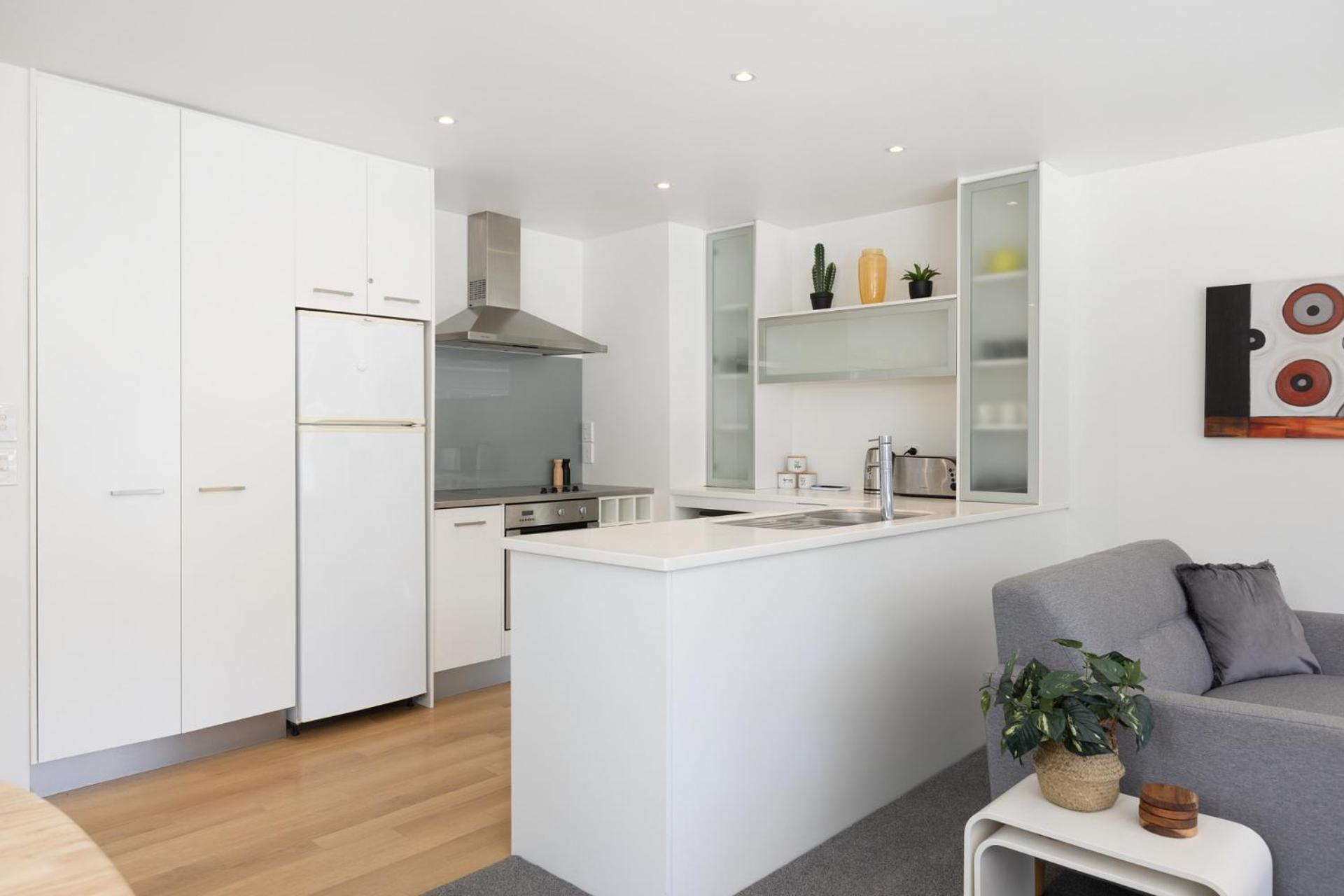 Sunny And Spacious - Moments From The Beach And Downtown Mount Maunganui Exterior foto